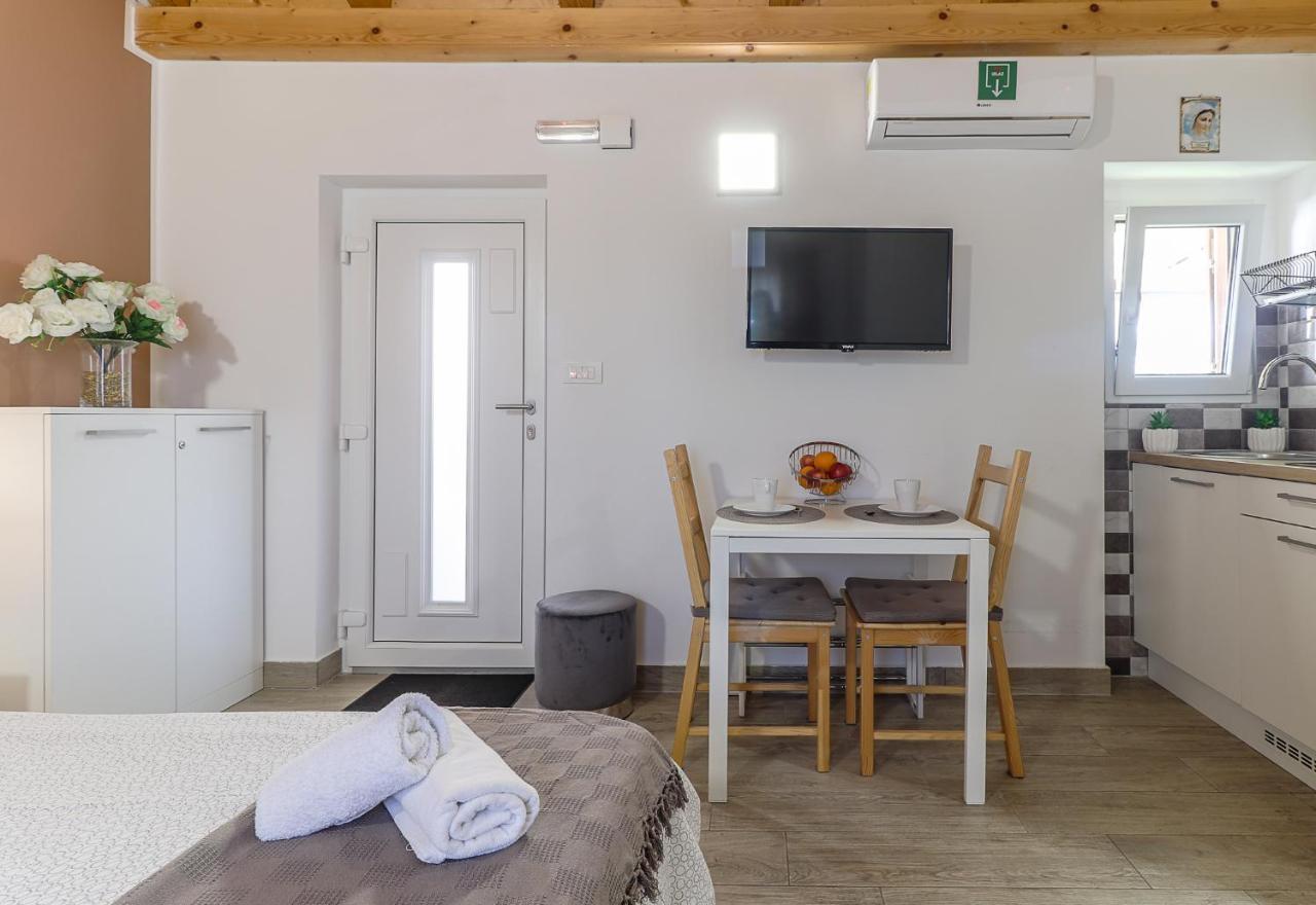 Apartman Juraj I Matej Vrsar Exterior foto