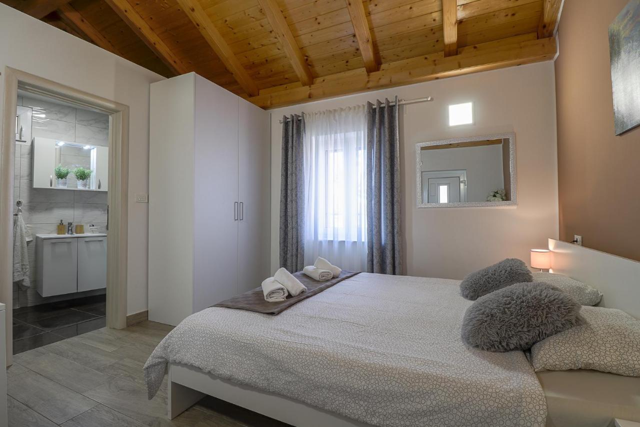 Apartman Juraj I Matej Vrsar Exterior foto