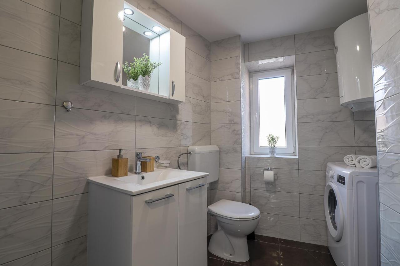 Apartman Juraj I Matej Vrsar Exterior foto