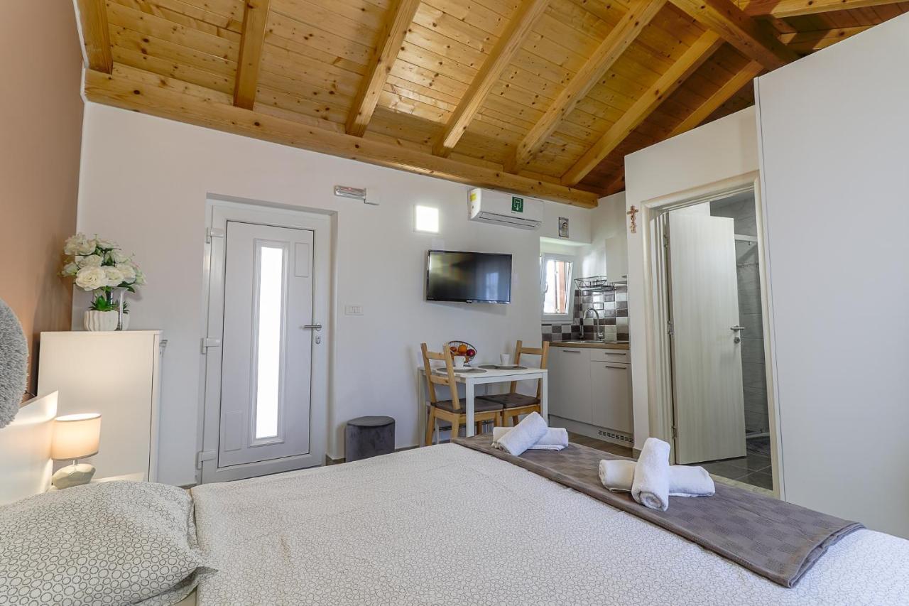Apartman Juraj I Matej Vrsar Exterior foto