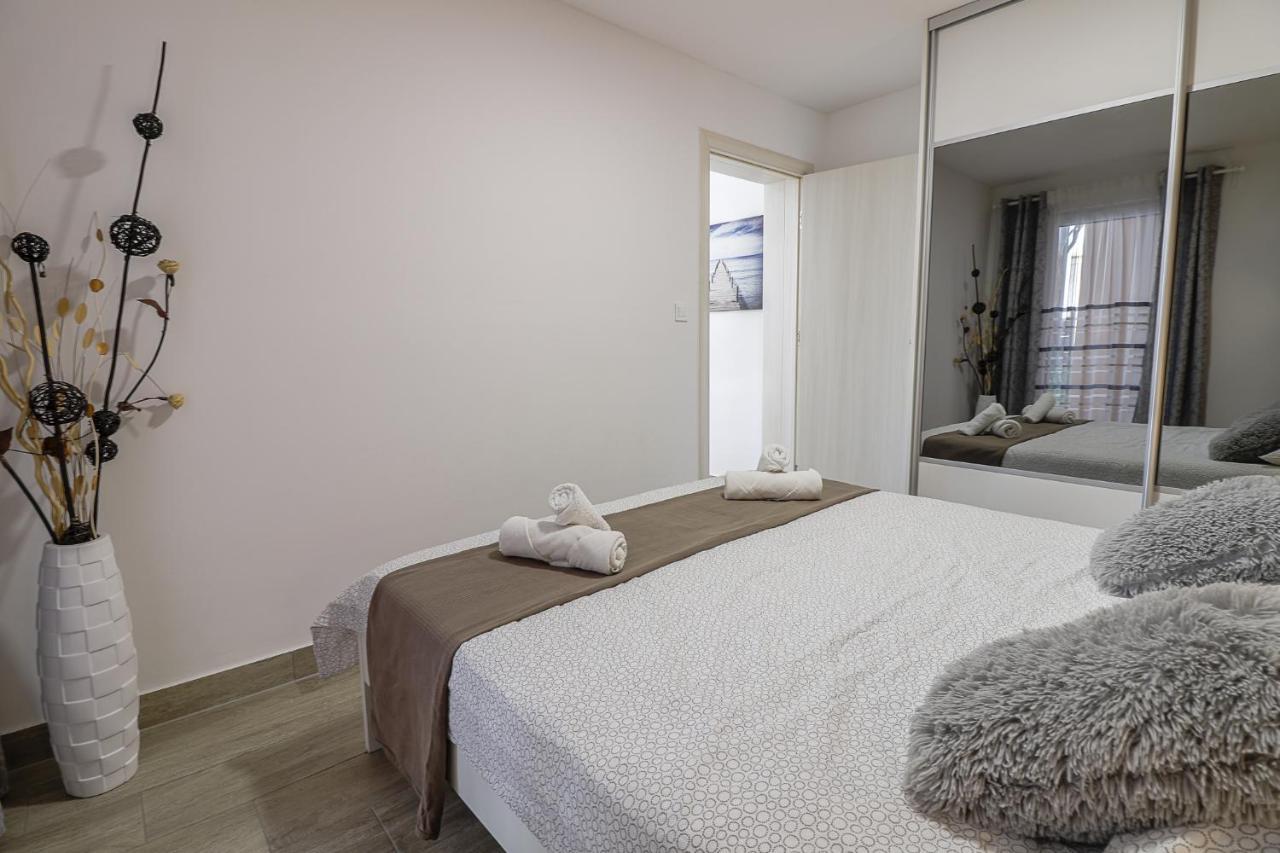 Apartman Juraj I Matej Vrsar Exterior foto