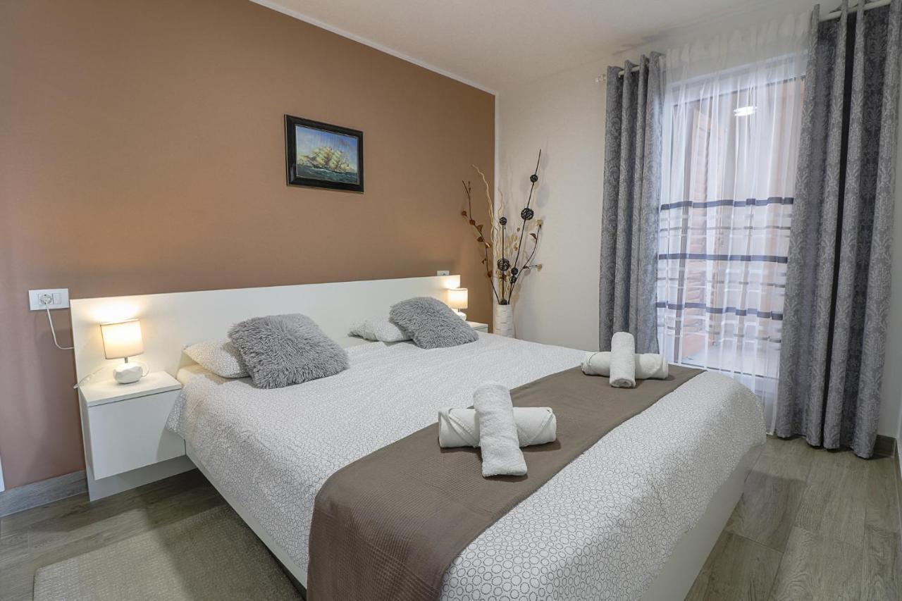 Apartman Juraj I Matej Vrsar Exterior foto