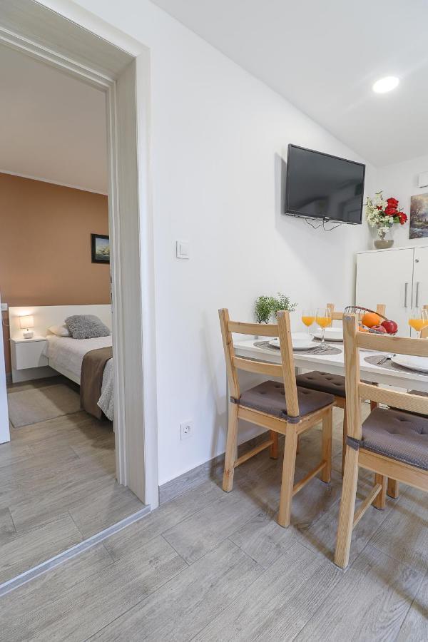 Apartman Juraj I Matej Vrsar Exterior foto