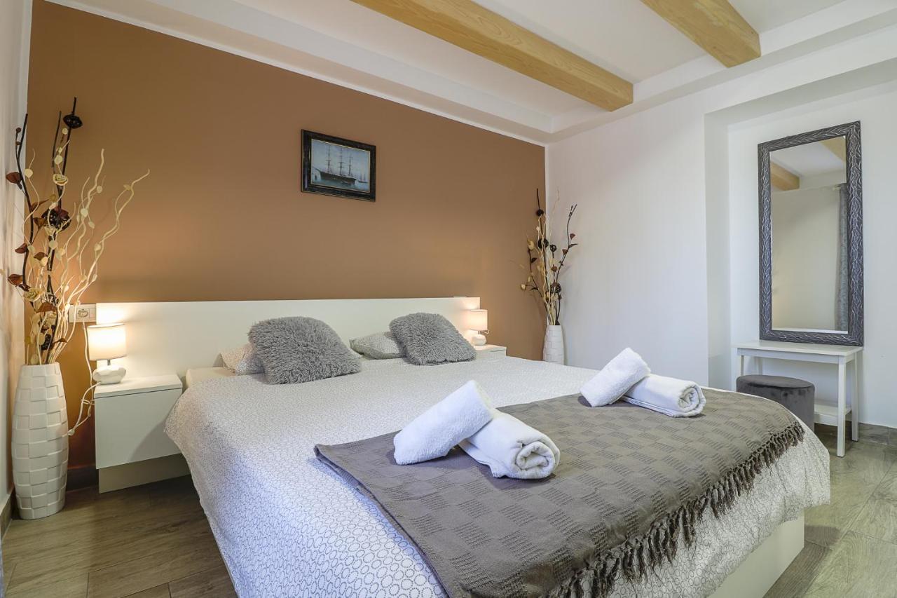Apartman Juraj I Matej Vrsar Exterior foto