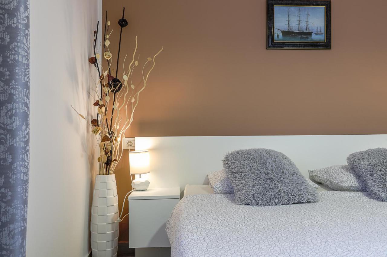 Apartman Juraj I Matej Vrsar Exterior foto