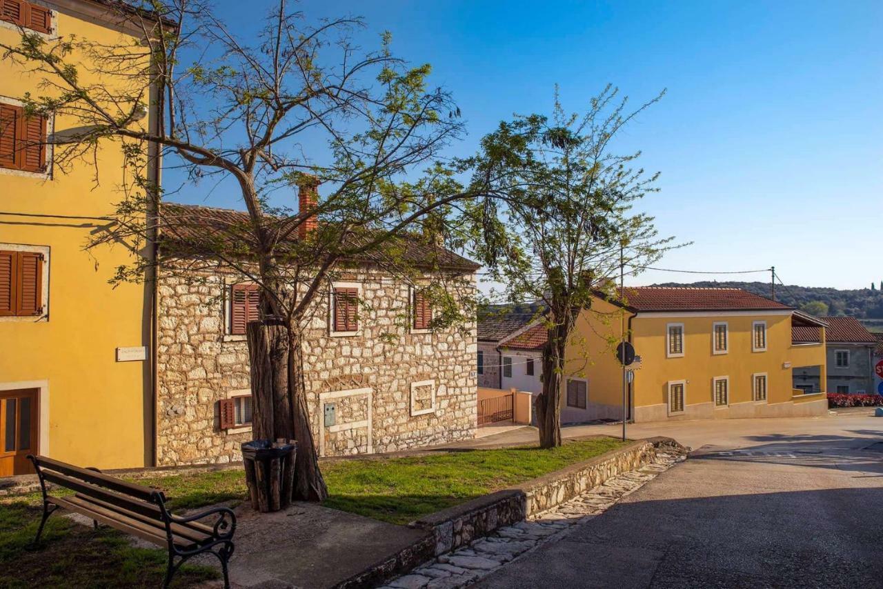 Apartman Juraj I Matej Vrsar Exterior foto